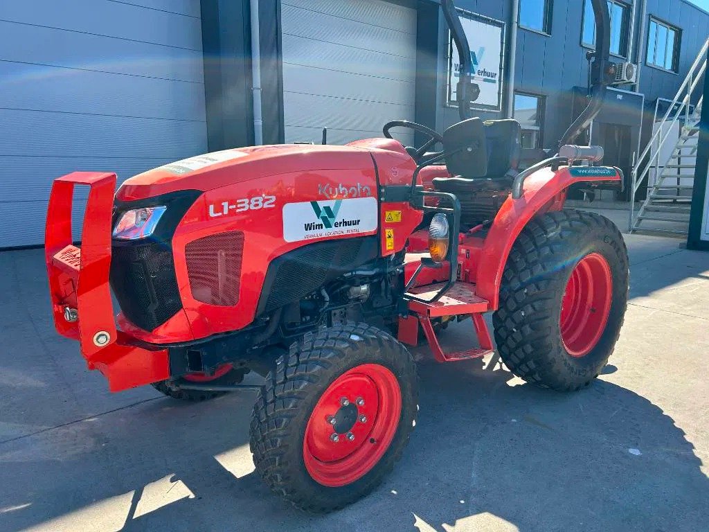 Buy Kubota L1-382 HST