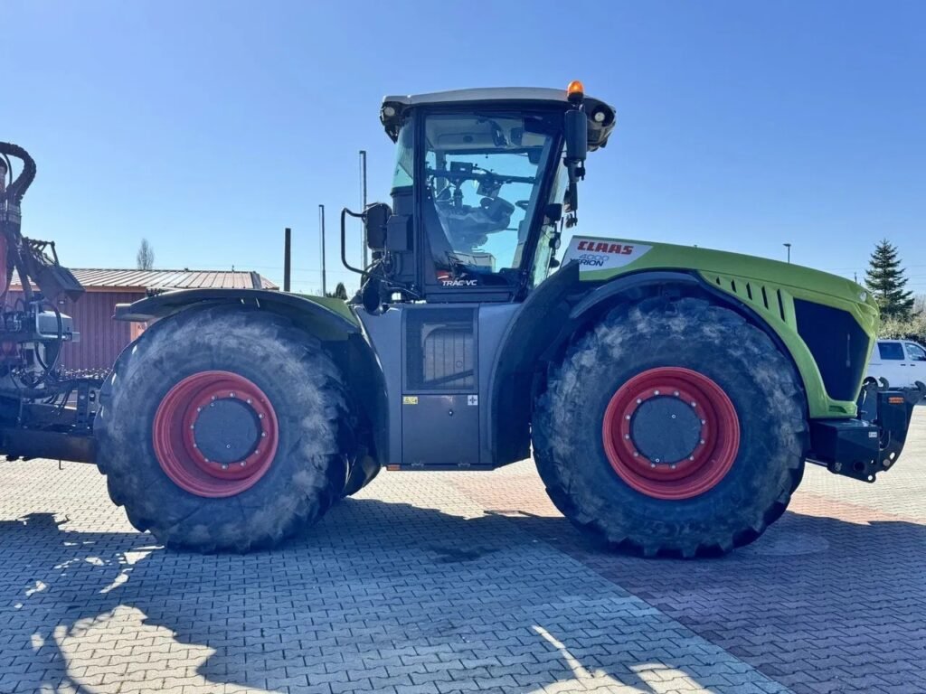 Buy Claas Xerion 783 SSF 40 Tractor
