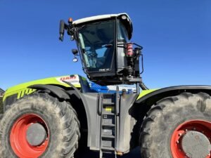 Buy Claas Xerion 783 SSF 40 Tractor