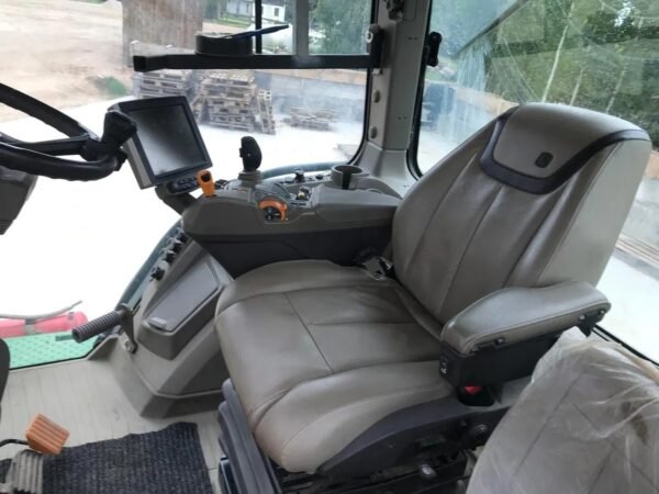John Deere 8R410 Tractor