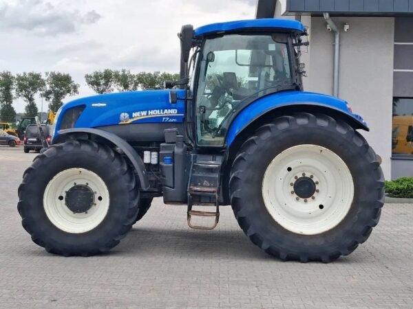 Buy New Holland T7.220 AC Tractor