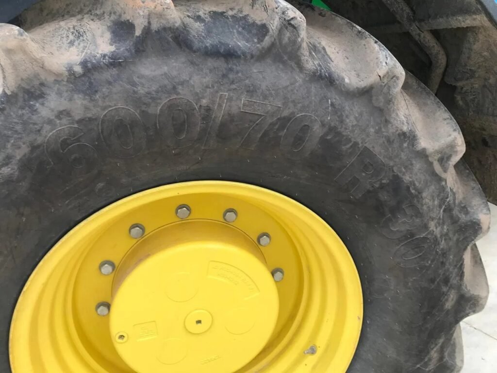 John Deere 8R410 Tractor
