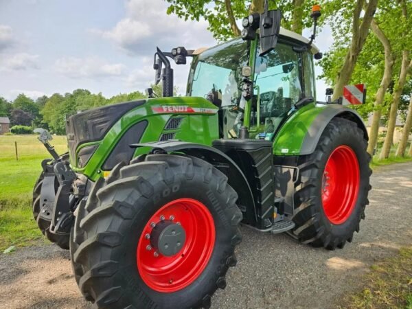Buy Fendt 724 Vario Gen6 Tractor