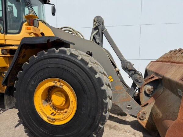 Volvo L220G Wheel Loader for Sale