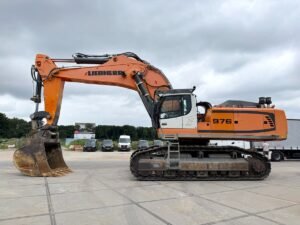 Liebherr R976 LCV excavator for sale