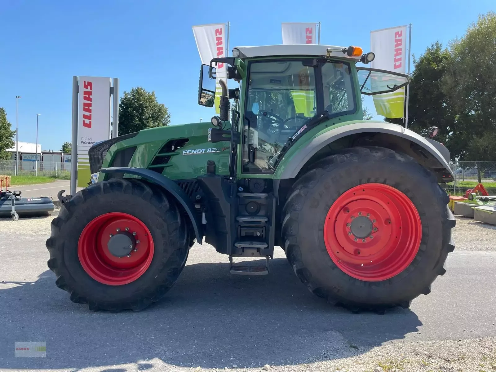 Buy Fendt 828 Vario Profi Plus Tractor for sale