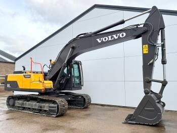 Volvo EC220D excavator