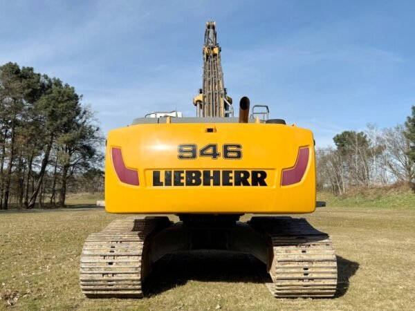 Liebherr R946 SHD long‑reach excavator