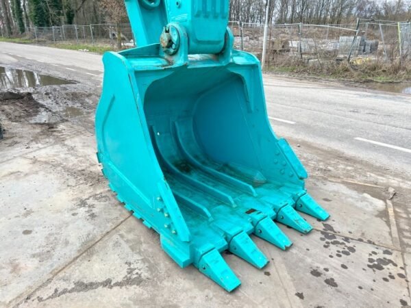 Kobelco SK380XDLC‑10 excavator