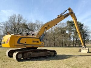 Liebherr R946 SHD long‑reach excavator