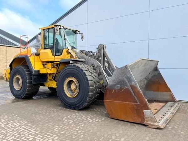 Volvo L220H Wheel Loader for Sale