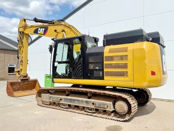 Caterpillar 323FL Z‑Line Full Electric Excavator