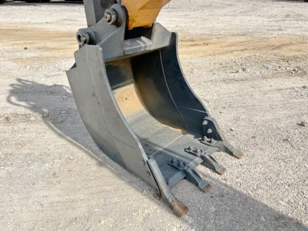 Case 851FX Plus Backhoe Loader for Sale