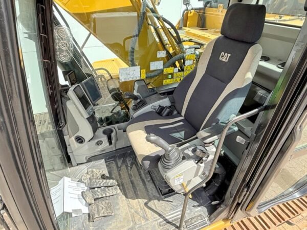 Caterpillar 323FL Z‑Line Full Electric Excavator
