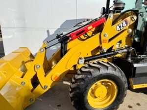 Caterpillar 424 4WD Backhoe Loader for Sale