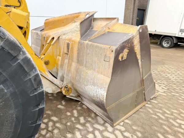 Caterpillar 966M Wheel Loader for Sale