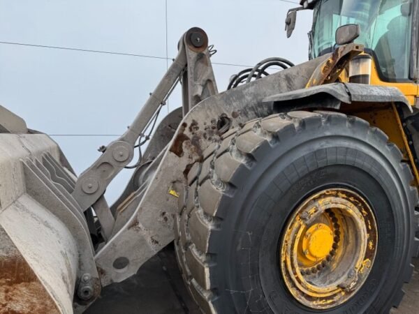 Volvo L220H Wheel Loader for Sale