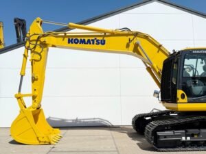 Komatsu PC210‑10M0 excavator