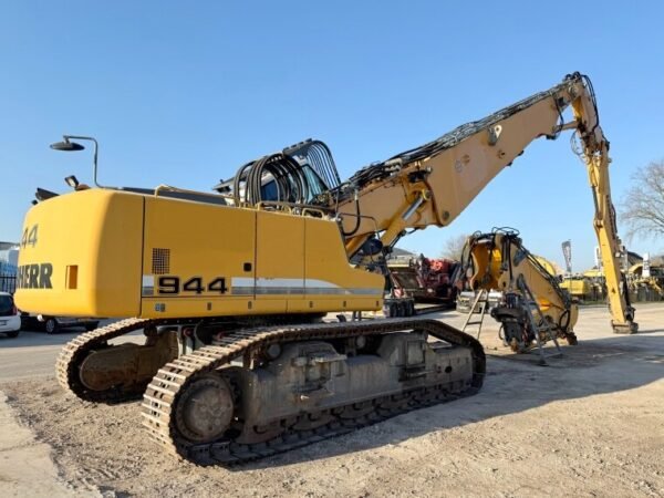 Liebherr R944C UHD demolition excavator