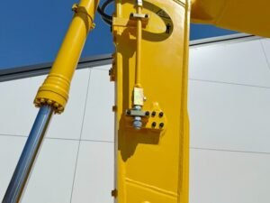 Komatsu PC210‑10M0 excavator