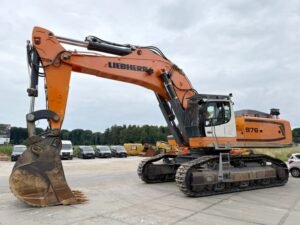 Liebherr R976 LCV excavator