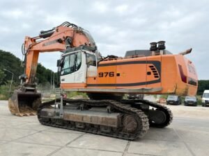 Liebherr R976 LCV excavator