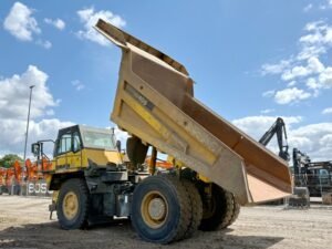 Komatsu HD405-7 Dump Truck for Sale