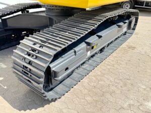 Komatsu PC210‑10M0 excavator