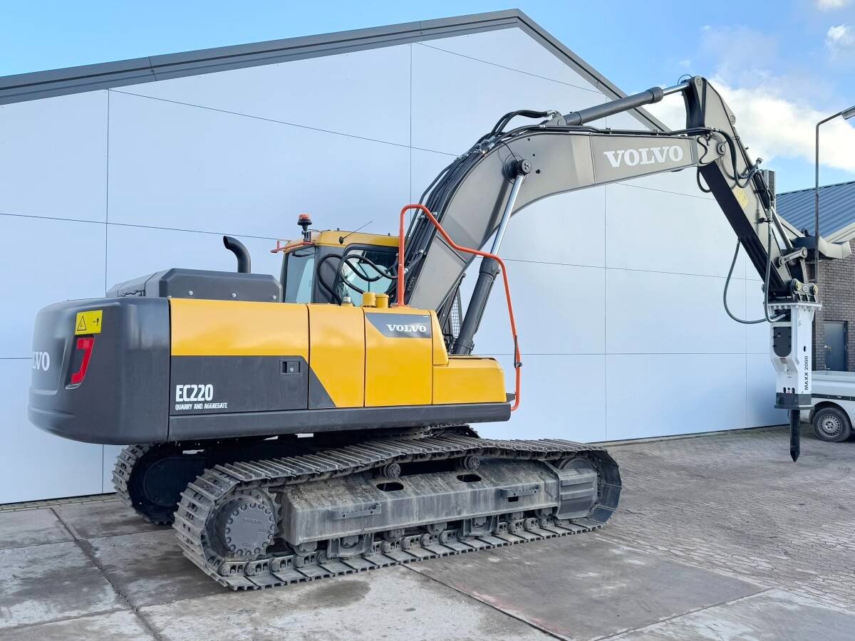 Buy Volvo EC210 Excavator for Sale in Jeddah, Saudi Arabia | Heavy Equipment Directory