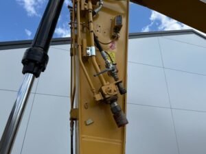 Caterpillar 323FL Z‑Line Full Electric Excavator