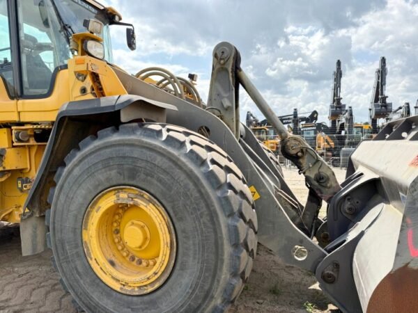 Volvo L180H Wheel Loader for Sale