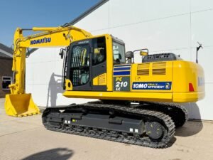 Komatsu PC210LC‑10M0 excavator