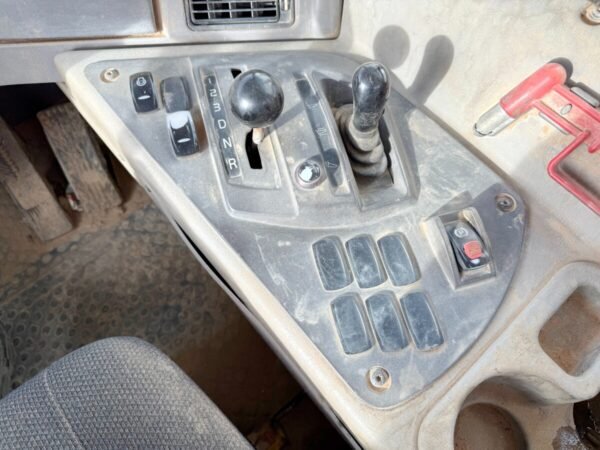Volvo A35F Dump Truck for Sale (Unit #4902) – Durable 35-Ton Articulated Hauler