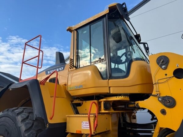 Volvo L220H Wheel Loader for Sale