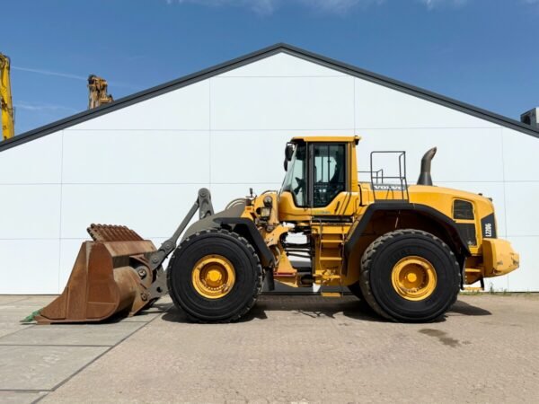 Volvo L220G Wheel Loader for Sale