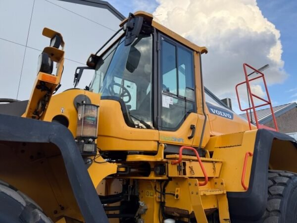Volvo L220H Wheel Loader for Sale
