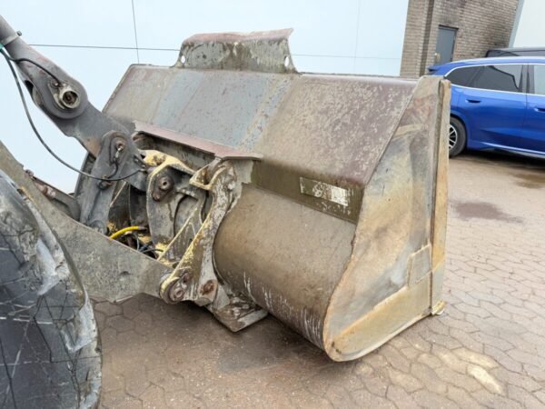 Volvo L120G Wheel Loader for Sale