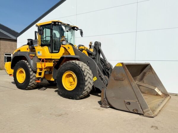 Volvo L110H Wheel Loader for Sale