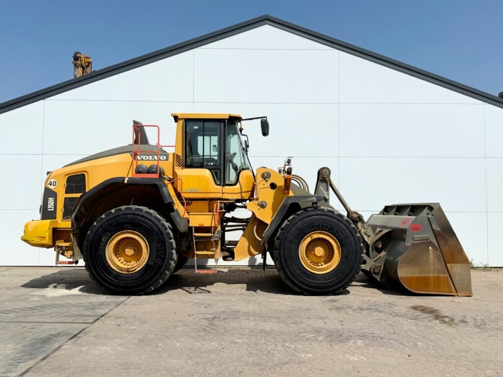 Wheel Loader Rental in Paris