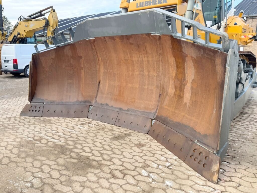 Buy the Liebherr PR756 dozer for sale