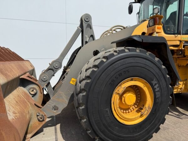 Volvo L220G Wheel Loader for Sale