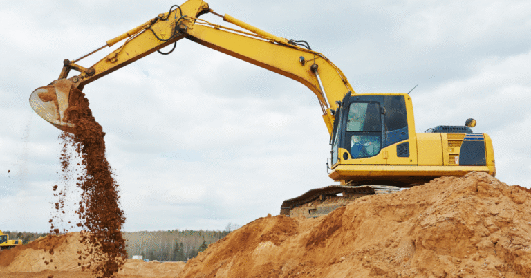 CAT 320 vs Komatsu PC200 vs Hitachi ZX210 in Al Wakrah | Excavator Comparison 2025 2 Excavator for Sale Kuwait | New & Used CAT, Komatsu & Hitachi