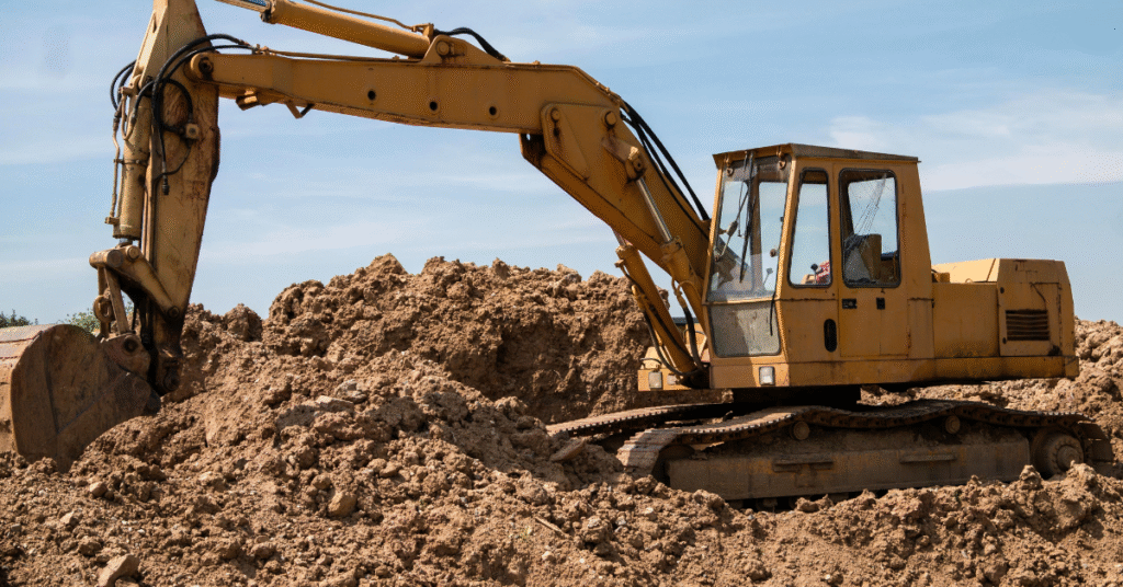 CAT 320 vs Komatsu PC200 vs Hitachi ZX210 in Kuwait