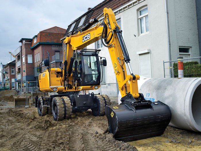 π«π· Wheel Excavator Rental Price in Paris 2025 | CAT M318F vs Komatsu PW160 vs Volvo EW180E Cost & Finance Guide 4 Wheel Excavator Rental Price in Paris