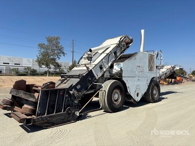 0e1b21bc-a9de-4d43-be53-e86d013cf4fe-medrb.jpg 2010 Roadtec SB2500D Wheel Asphalt Transfer Machine