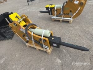 7ae1e468-d339-49f6-9623-cc981798297c-medrb.jpg 2026 LYALS ALS680 18 in Backhoe Hydraulic Breaker (Unused)
