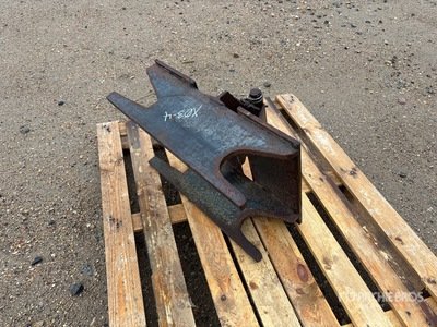 ad41971c-c2c1-4122-8e93-3258070a1f0e-medrb.jpg Custom Built Backhoe Adapter Plate