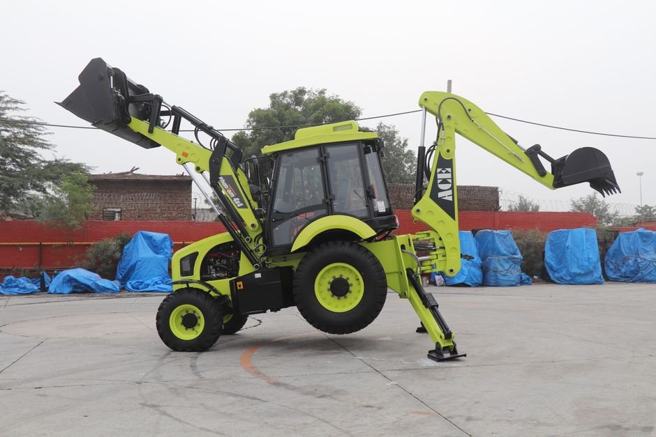 Backhoe Loader Tires for Sale - image 4
