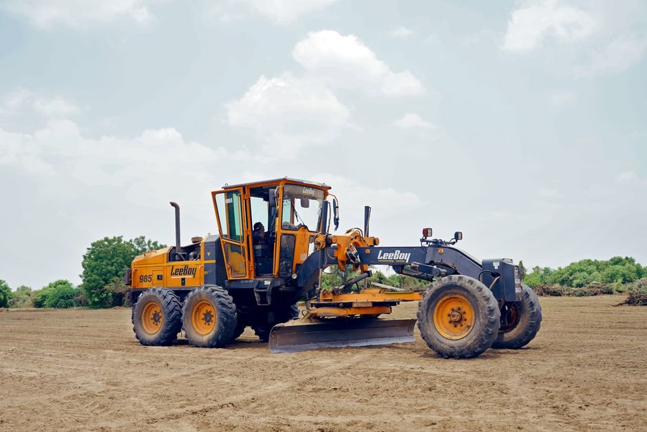 motor grader road — professional stock image