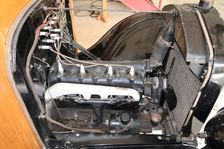 Truck Engine Brands Compared: Cummins vs Detroit vs CAT vs Volvo 6 Truck Engine — Buy Heavy Machines